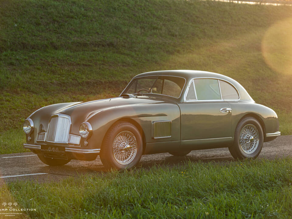 Image 3/20 of Aston Martin DB 2 (1951)