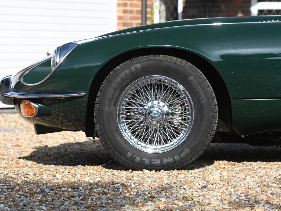 Image 8/26 de Jaguar Type E V12 (1973)