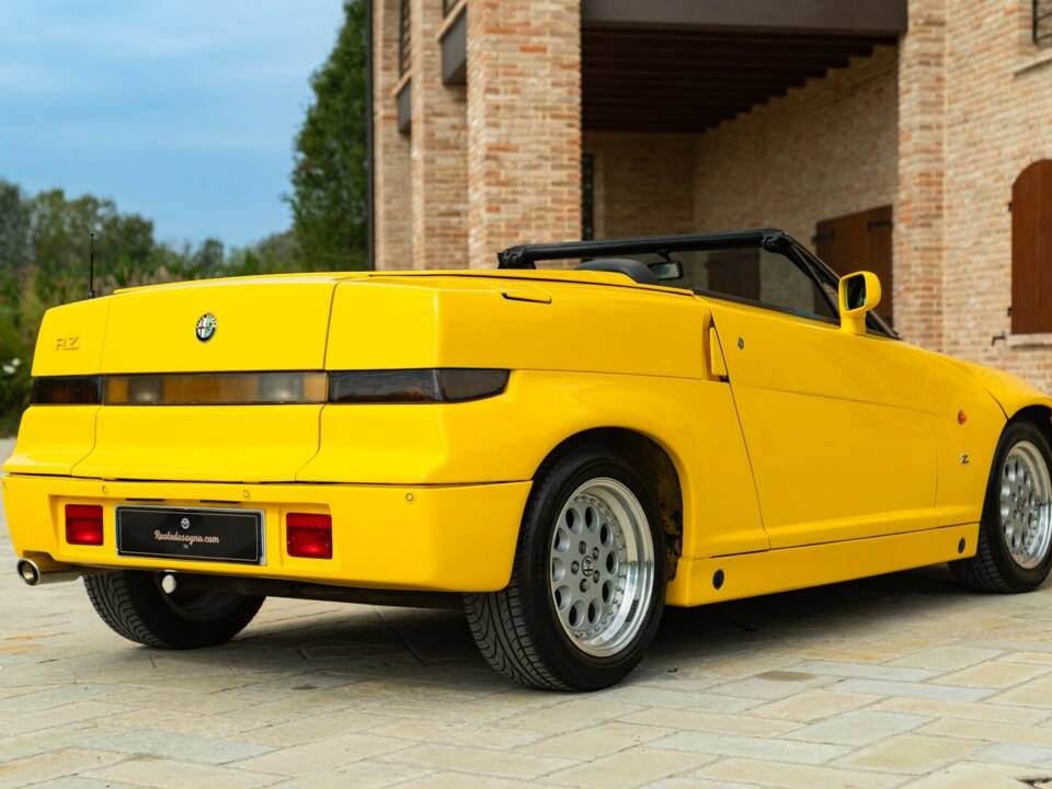 Immagine 16/50 di Alfa Romeo RZ (1994)