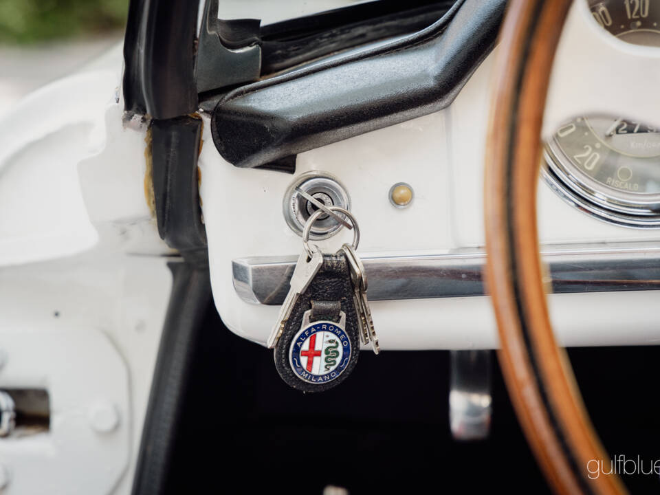 Image 60/71 de Alfa Romeo Giulietta Spider (1960)