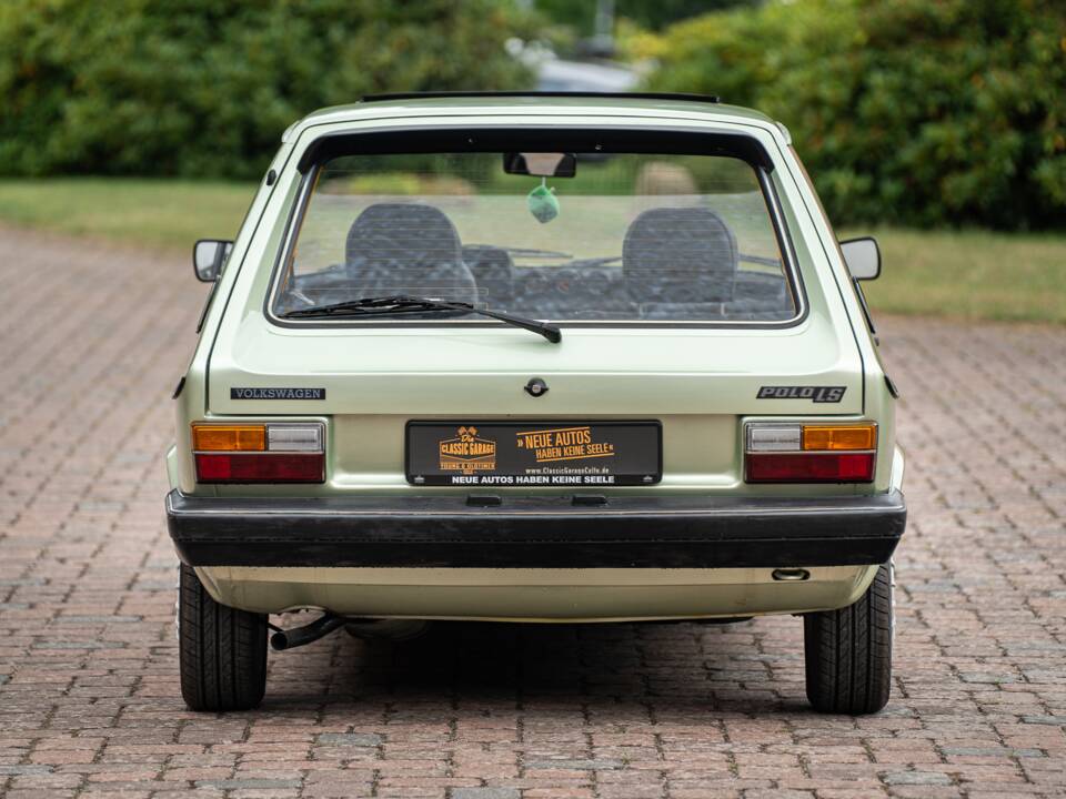 Image 17/40 of Volkswagen Polo I 1.1 (1980)