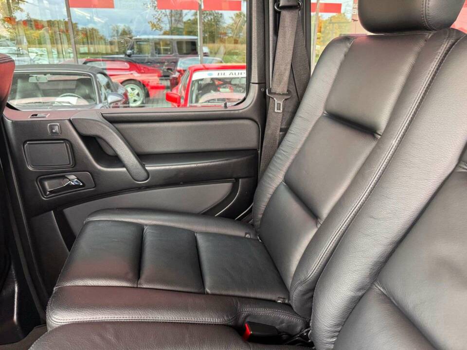 Image 12/20 of Mercedes-Benz G 350 d (LWB) (2016)