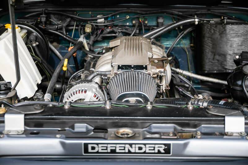 Image 31/50 of Land Rover Defender 90 "50th Anniversary" (1998)