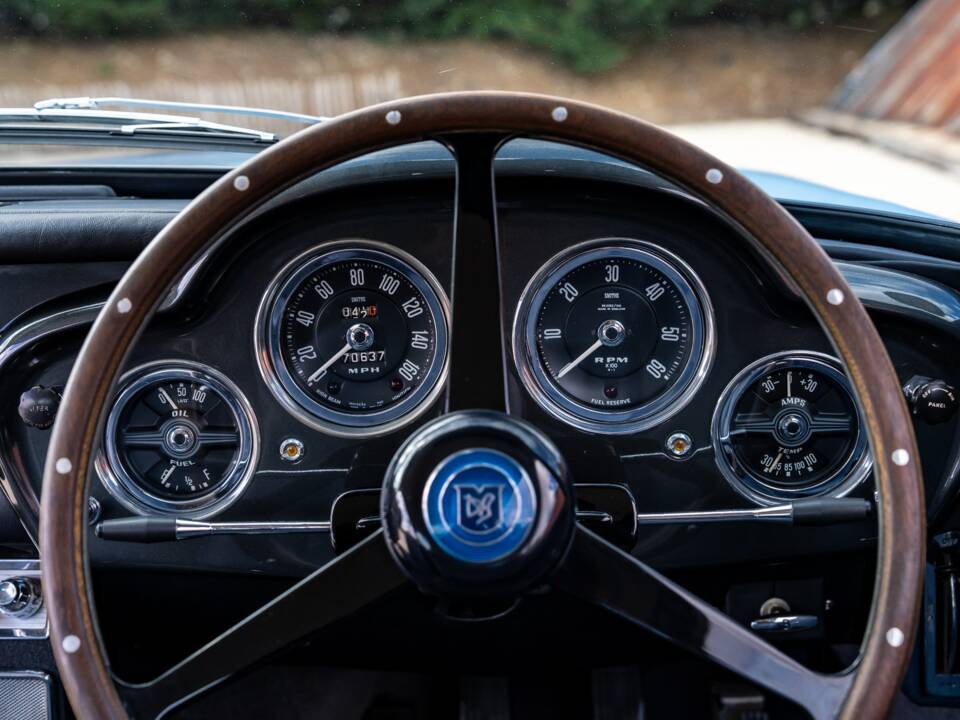 Image 23/56 of Aston Martin DB 4 (1960)