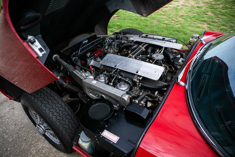 Image 3/36 de Jaguar Type E V12 (1973)