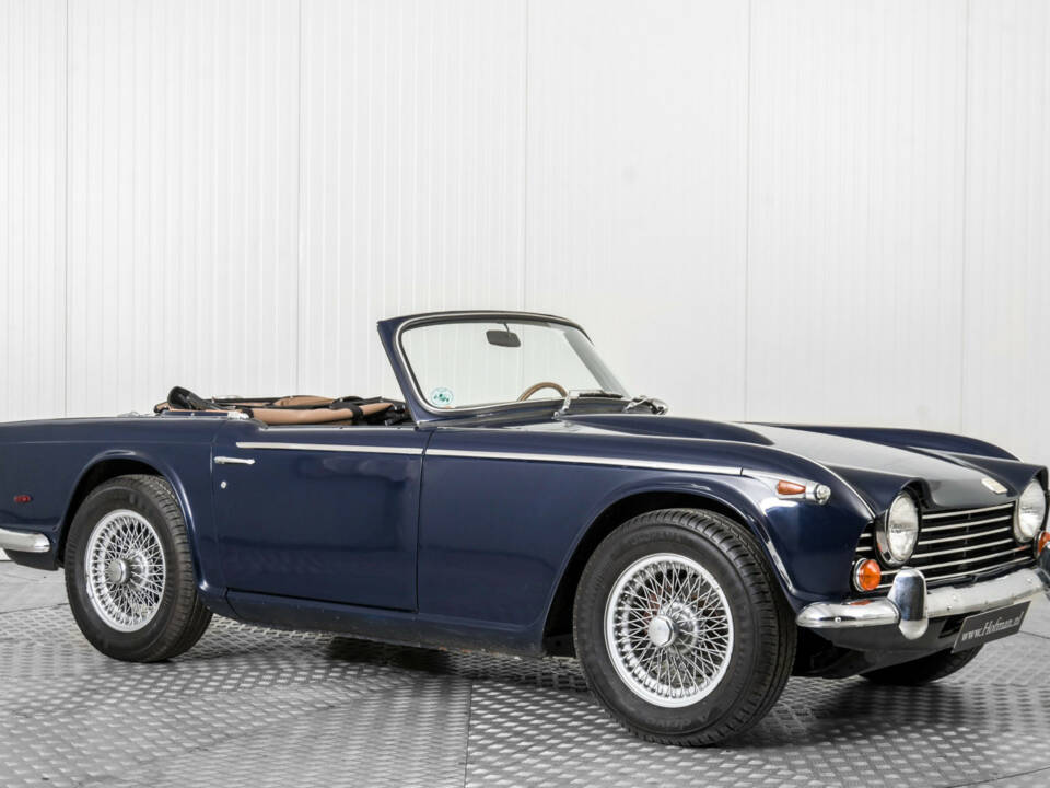 Image 5/50 de Triumph TR 250 (1968)