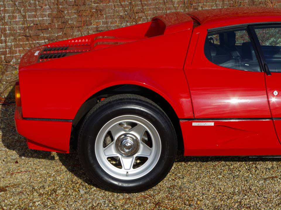 Image 46/50 de Ferrari 512 BBi (1984)