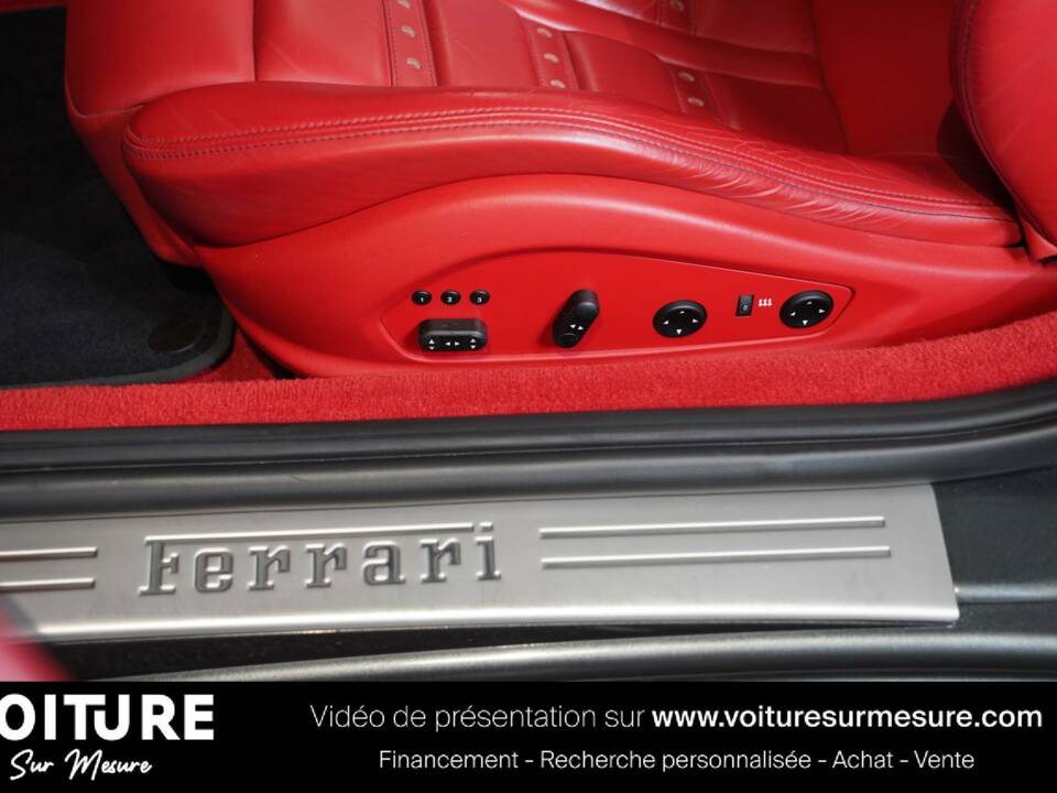Imagen 25/39 de Ferrari California (2010)