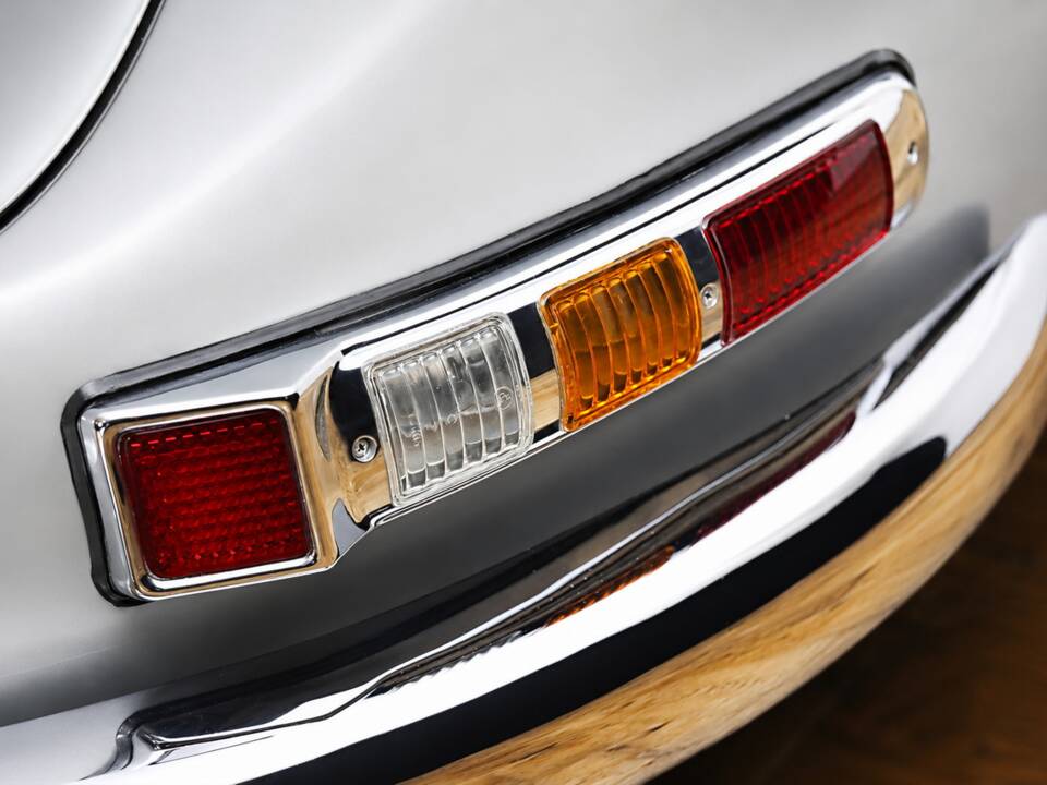 Immagine 23/23 di Mercedes-Benz 300 SL Roadster (1962)