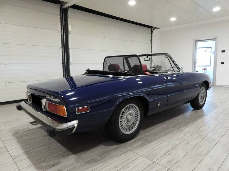 Imagen 4/15 de Alfa Romeo 2000 Spider Veloce (1974)