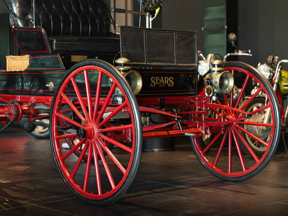 Image 18/45 of Sears 14 HP (1910)