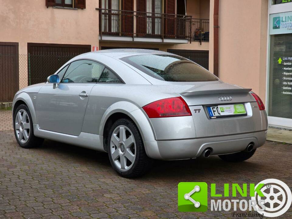 Image 3/10 de Audi TT 1.8 T quattro (2000)