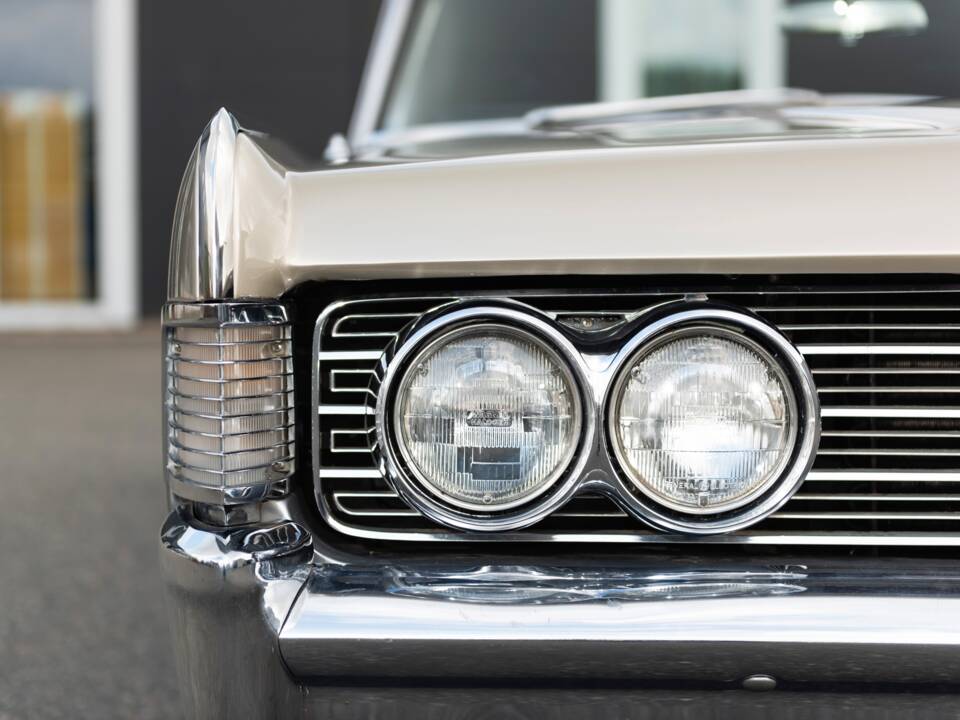 Bild 45/100 von Lincoln Continental Convertible (1965)
