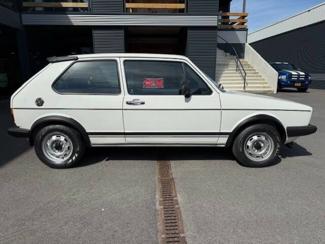 Image 7/22 of Volkswagen Golf Mk I GTI 1.8 (1983)