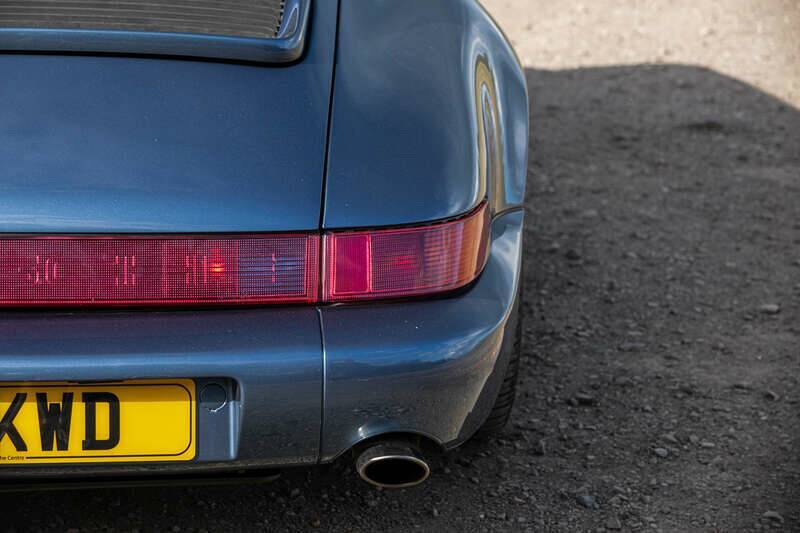 Bild 19/33 von Porsche 911 Carrera 2 (1990)