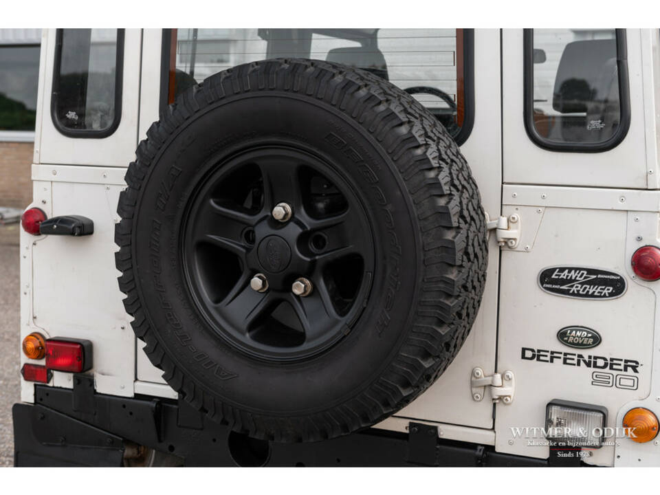 Immagine 13/22 di Land Rover Defender 90 (1995)