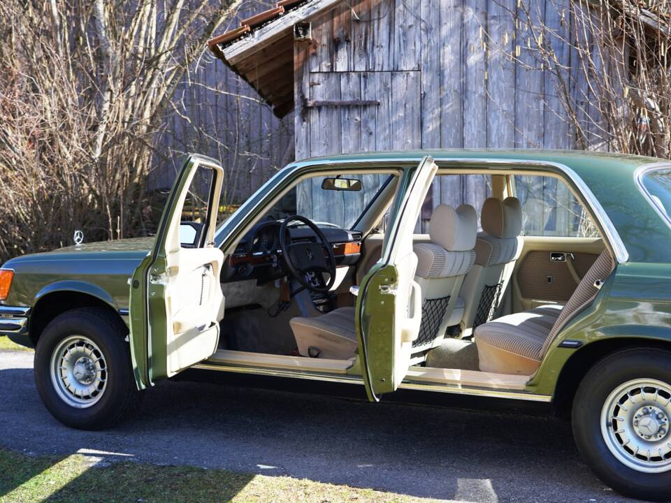 Afbeelding 10/16 van Mercedes-Benz 450 SEL 6,9 (1980)