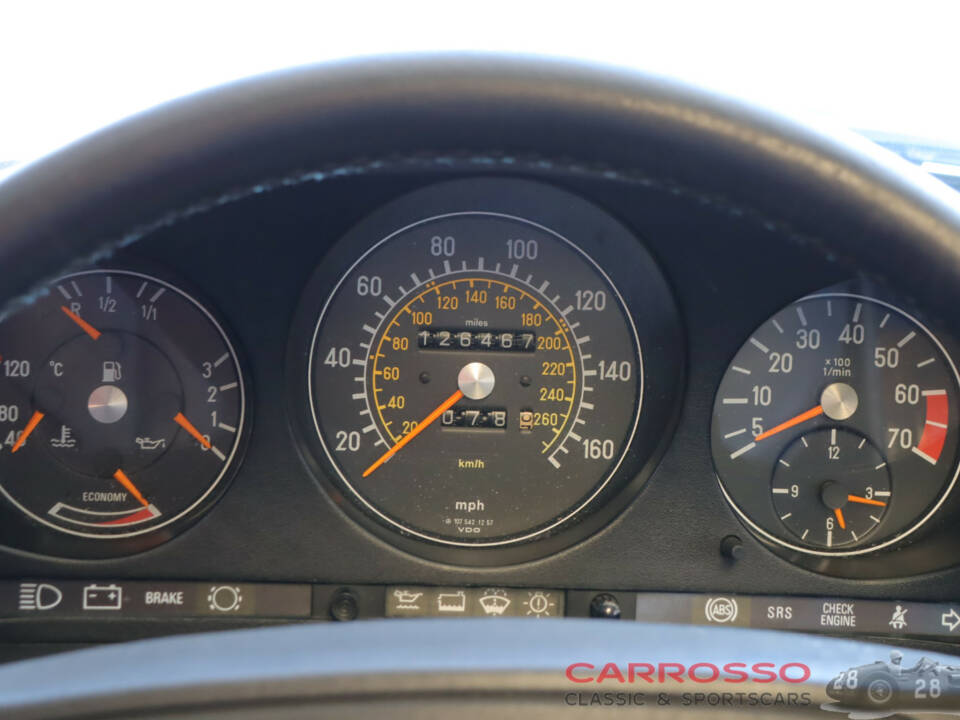Image 41/50 of Mercedes-Benz 560 SL (1988)