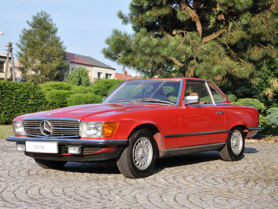 Image 9/52 de Mercedes-Benz 280 SL (1985)