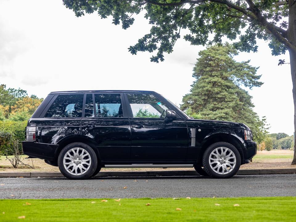 Image 8/50 de Land Rover Range Rover Vogue TDV8 (2009)