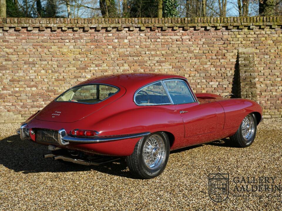 Imagen 20/50 de Jaguar E-Type (1968)