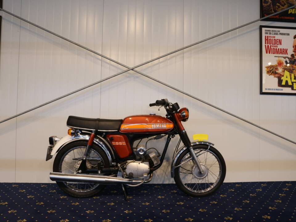 Immagine 2/20 di Yamaha SS 50 (1900)