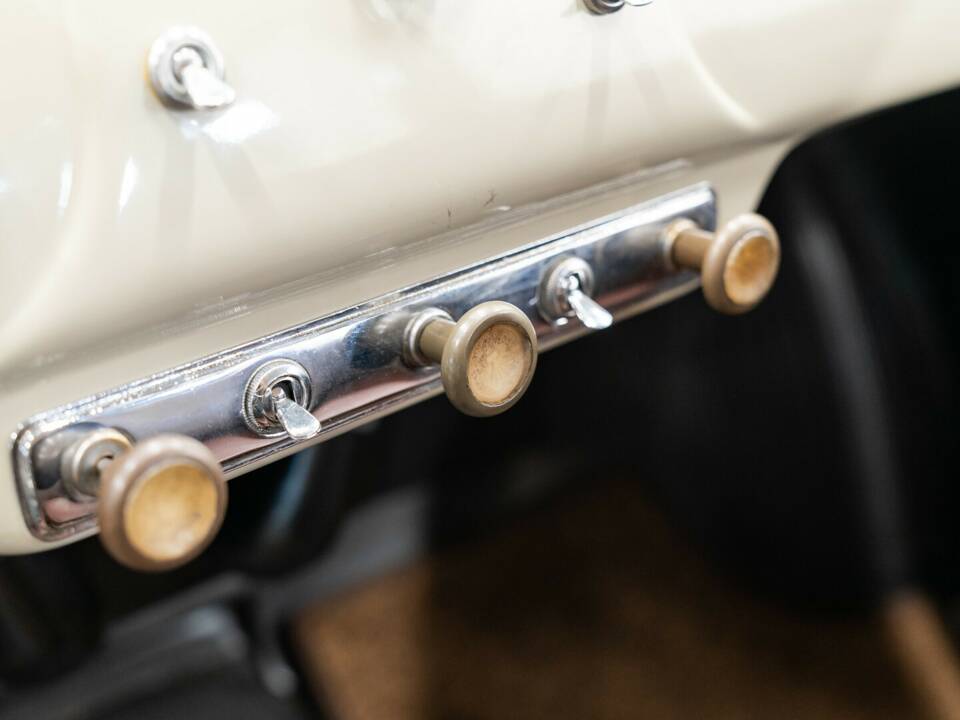 Image 33/39 of FIAT 1100-103 Familiare (1954)