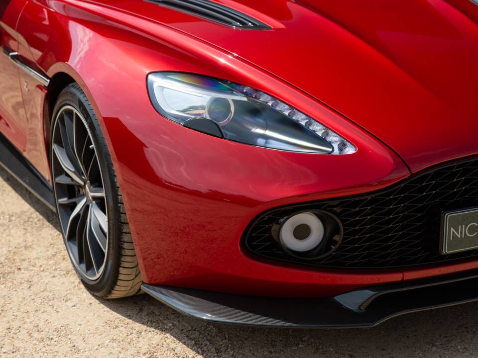 Image 33/80 of Aston Martin Vanquish Zagato (2017)