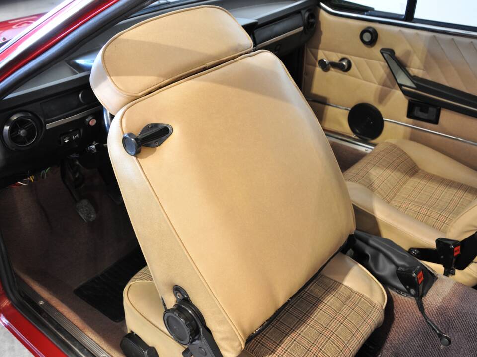 Bild 13/29 von Alfa Romeo Alfetta GT 1.6 (1978)