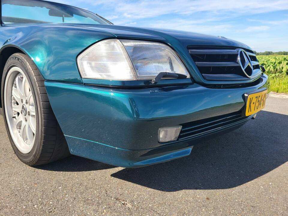 Afbeelding 4/8 van Mercedes-Benz SL 320 (1996)