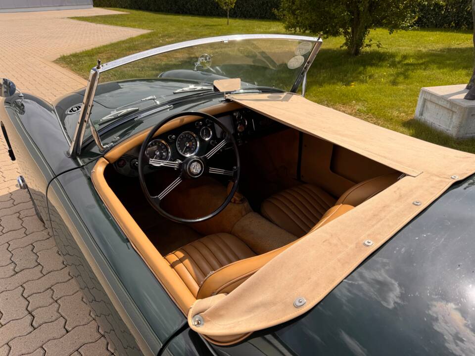 Image 53/79 of MG MGA 1600 (1961)