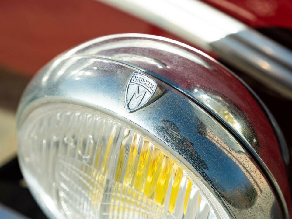 Image 12/50 of Renault 4 CV Décapotable (1957)