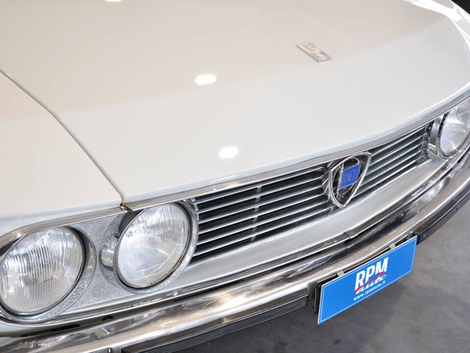 Image 12/32 of Lancia Fulvia 1.3 S (1973)