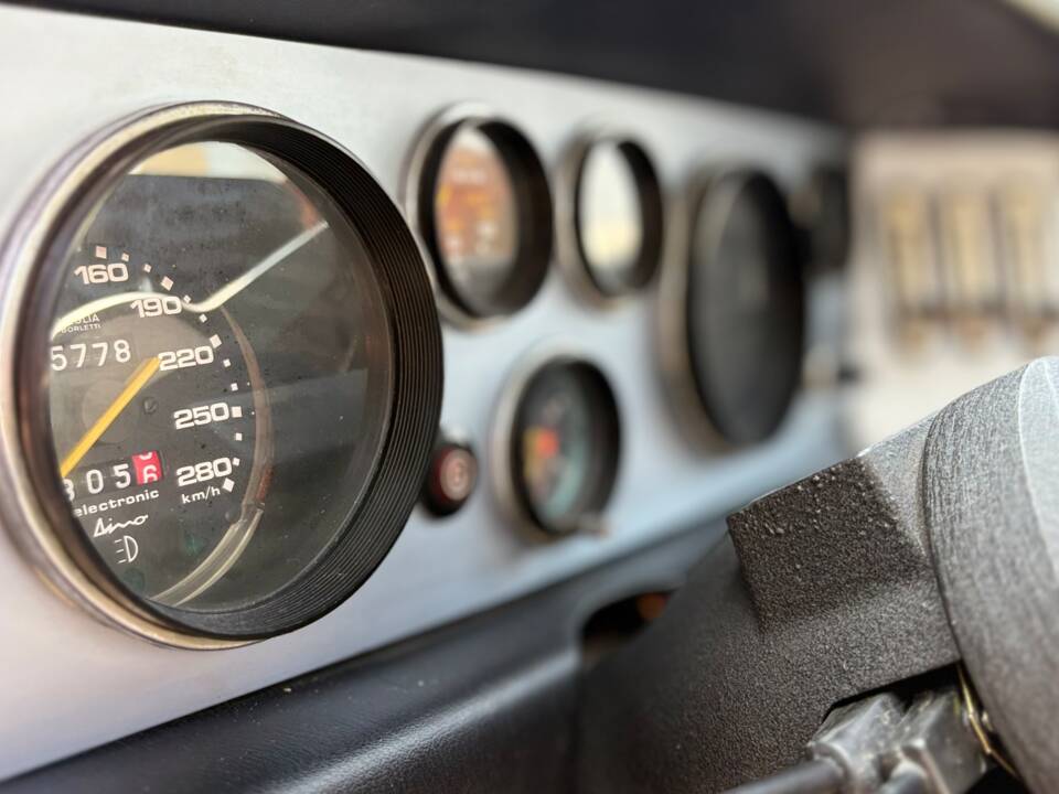 Afbeelding 8/15 van Ferrari Dino 308 GT4 (1975)