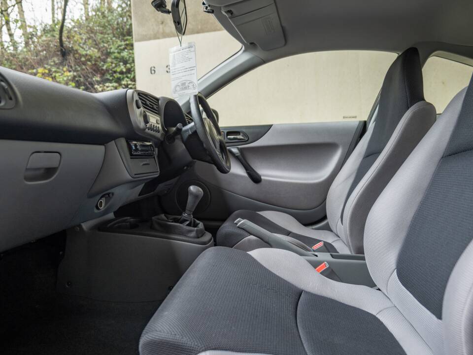 Image 38/50 of Honda Insight (2000)