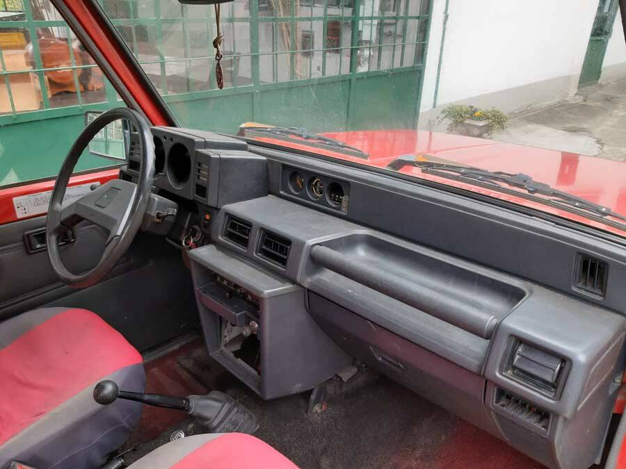 Bild 17/24 von Daihatsu Rocky 2.0 (1986)
