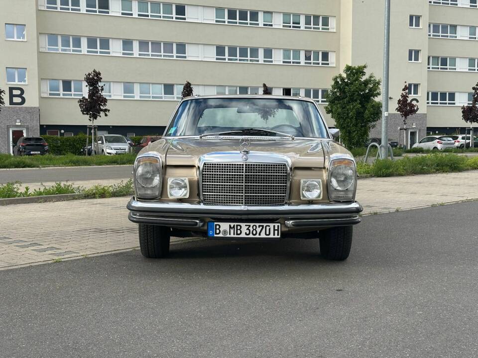 Image 4/8 of Mercedes-Benz 250 CE (1970)