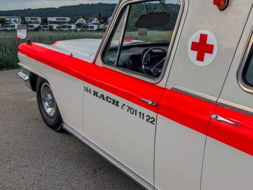 Image 33/51 of Cadillac Ambulance Carrosserie Köng (1964)