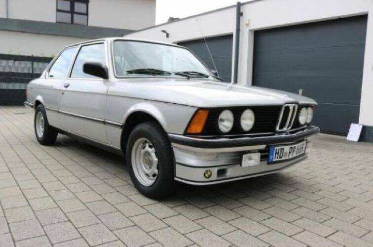 Immagine 19/43 di BMW 323i (1980)