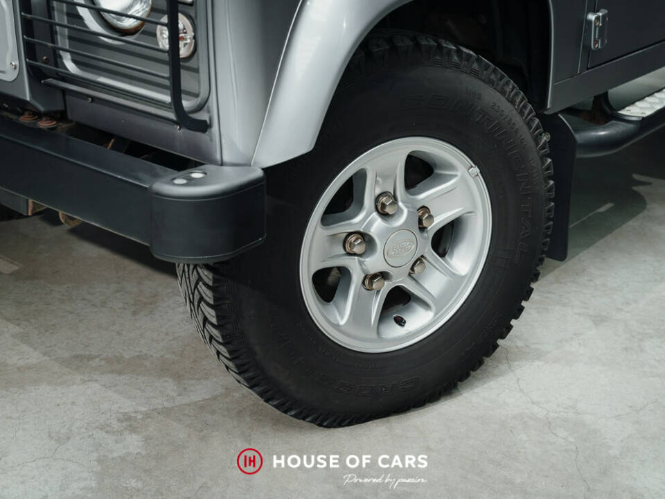 Image 11/25 of Land Rover Defender 90 (2013)
