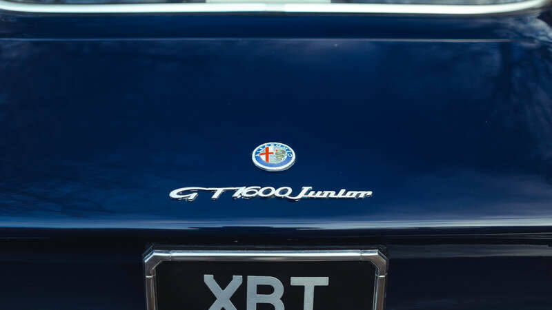 Image 41/50 of Alfa Romeo Giulia 1600 GT Junior (1977)