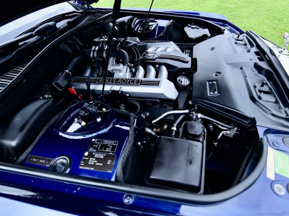 Image 24/50 of Rolls-Royce Phantom VII (2009)
