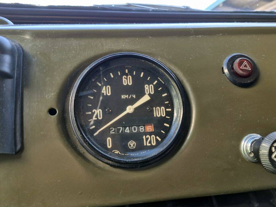 Image 25/51 of UAZ 3741 (1991)