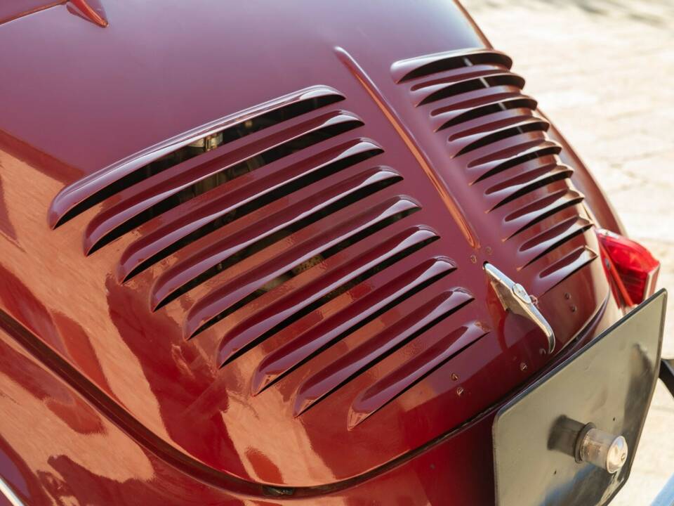 Immagine 30/50 di Renault 4 CV Décapotable (1957)