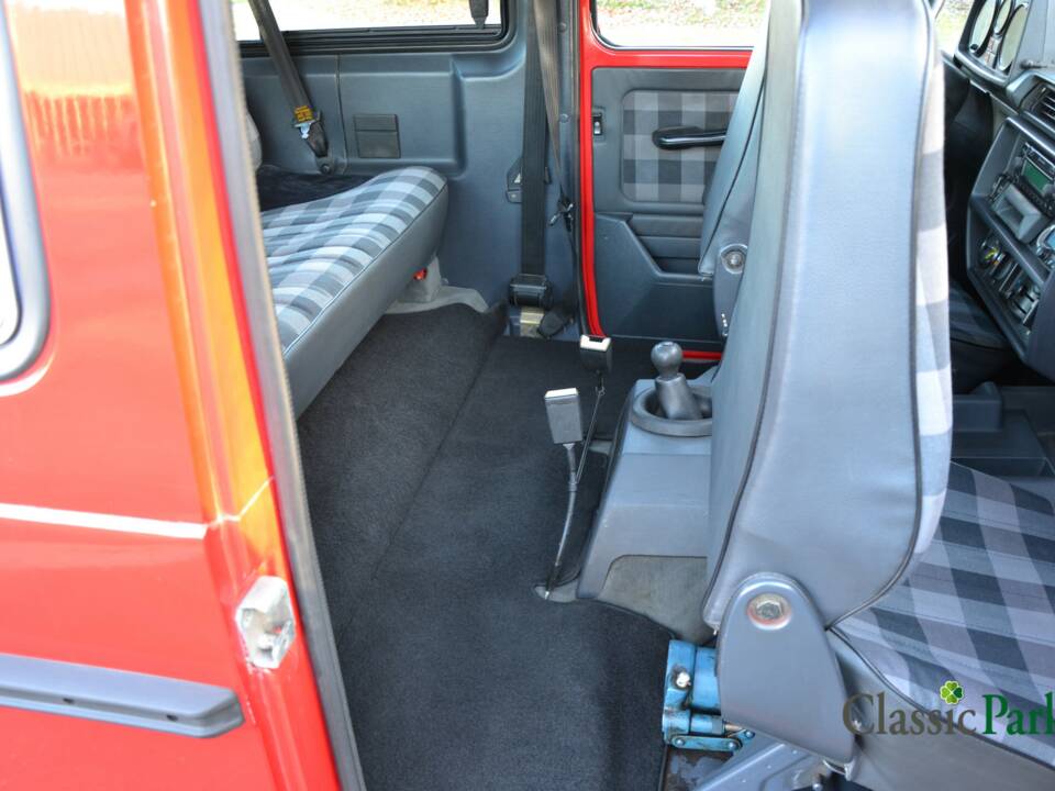 Bild 24/50 von Mercedes-Benz 200 GE (kurz) (1987)