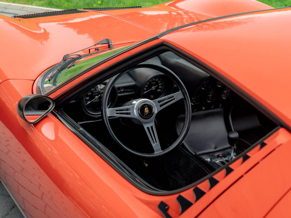 Bild 53/85 von Lamborghini Miura P 400 (1967)