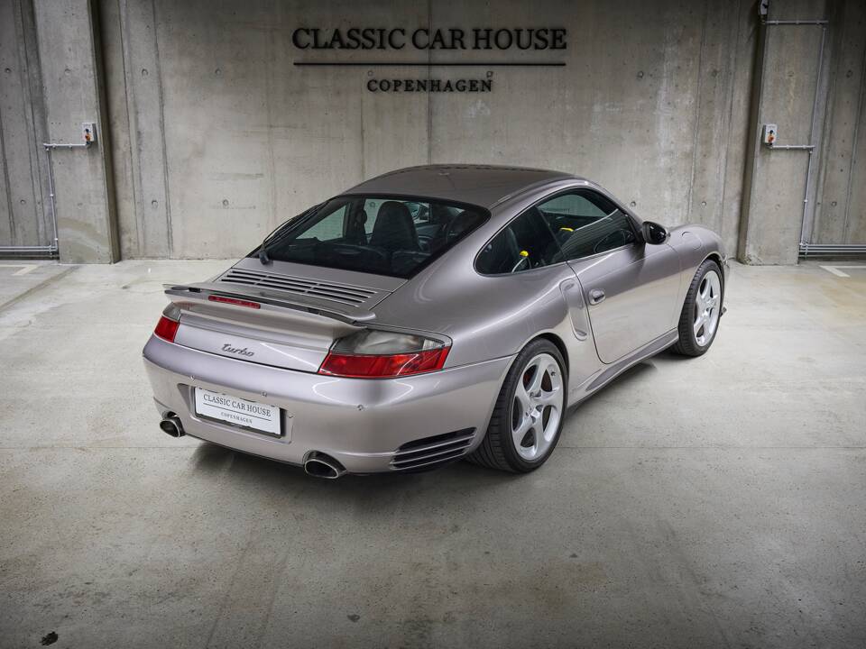 Image 18/98 of Porsche 911 Turbo (2000)