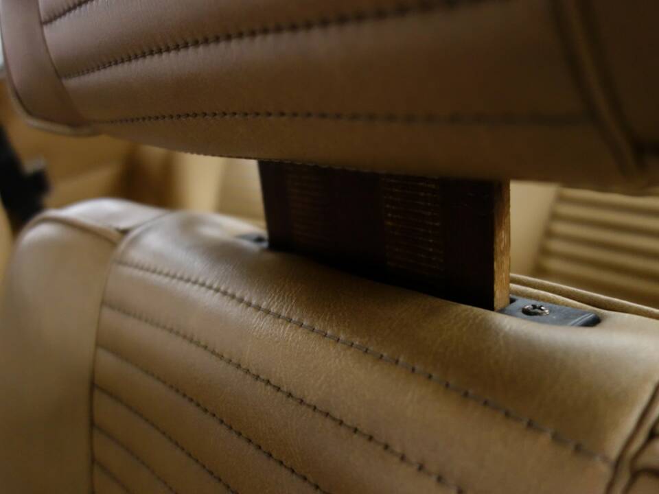 Bild 46/60 von Alfa Romeo Giulia GT 1300 Junior (1975)