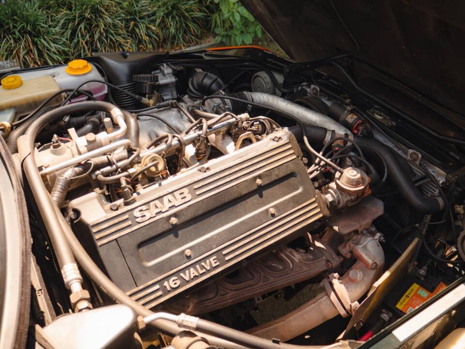 Bild 40/45 von Saab 900 S (1992)