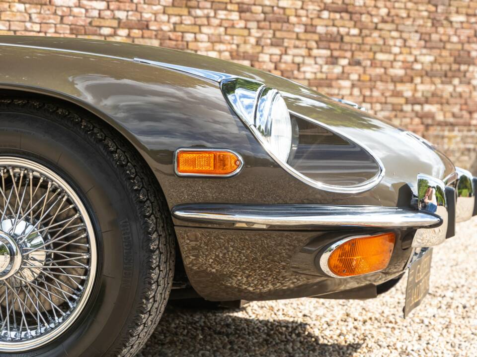 Image 28/50 de Jaguar Type E V12 (1973)